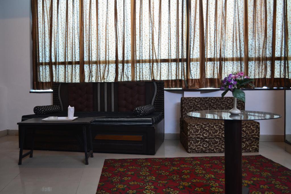 Airport Hotel Port View New Delhi Eksteriør bilde