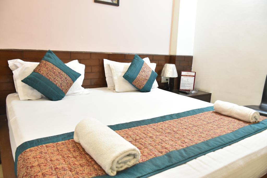 Airport Hotel Port View New Delhi Eksteriør bilde