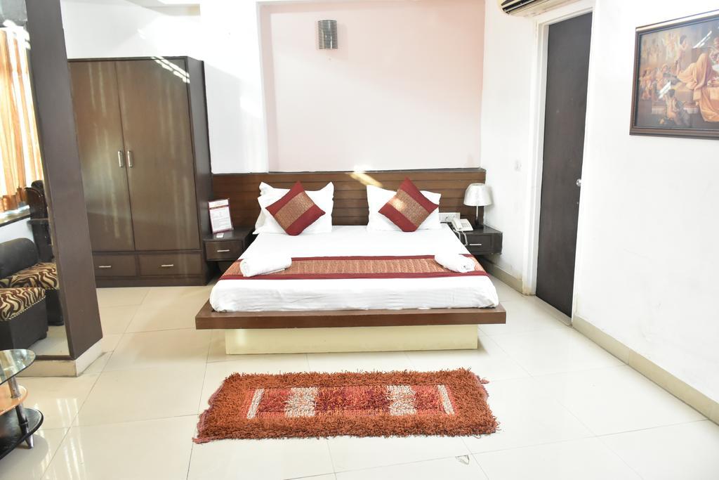Airport Hotel Port View New Delhi Eksteriør bilde