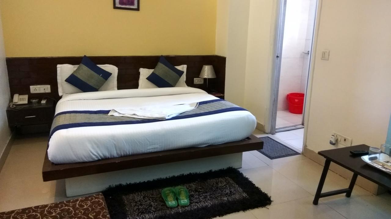 Airport Hotel Port View New Delhi Eksteriør bilde