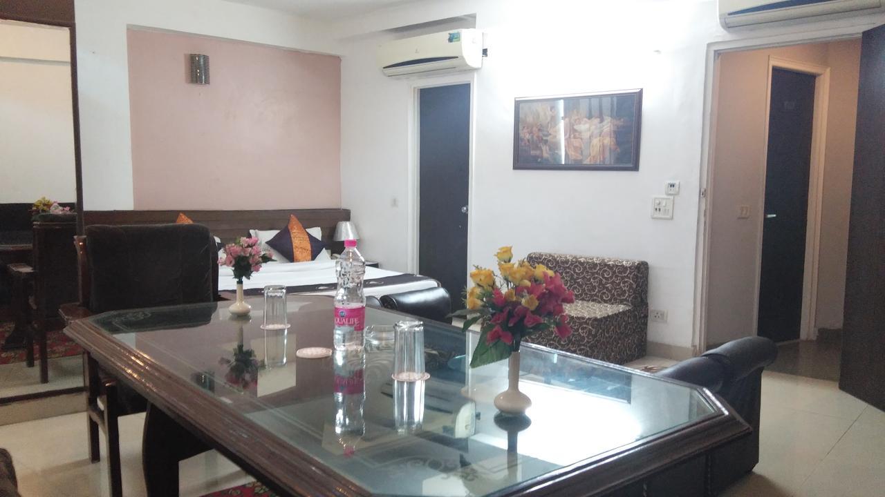 Airport Hotel Port View New Delhi Rom bilde