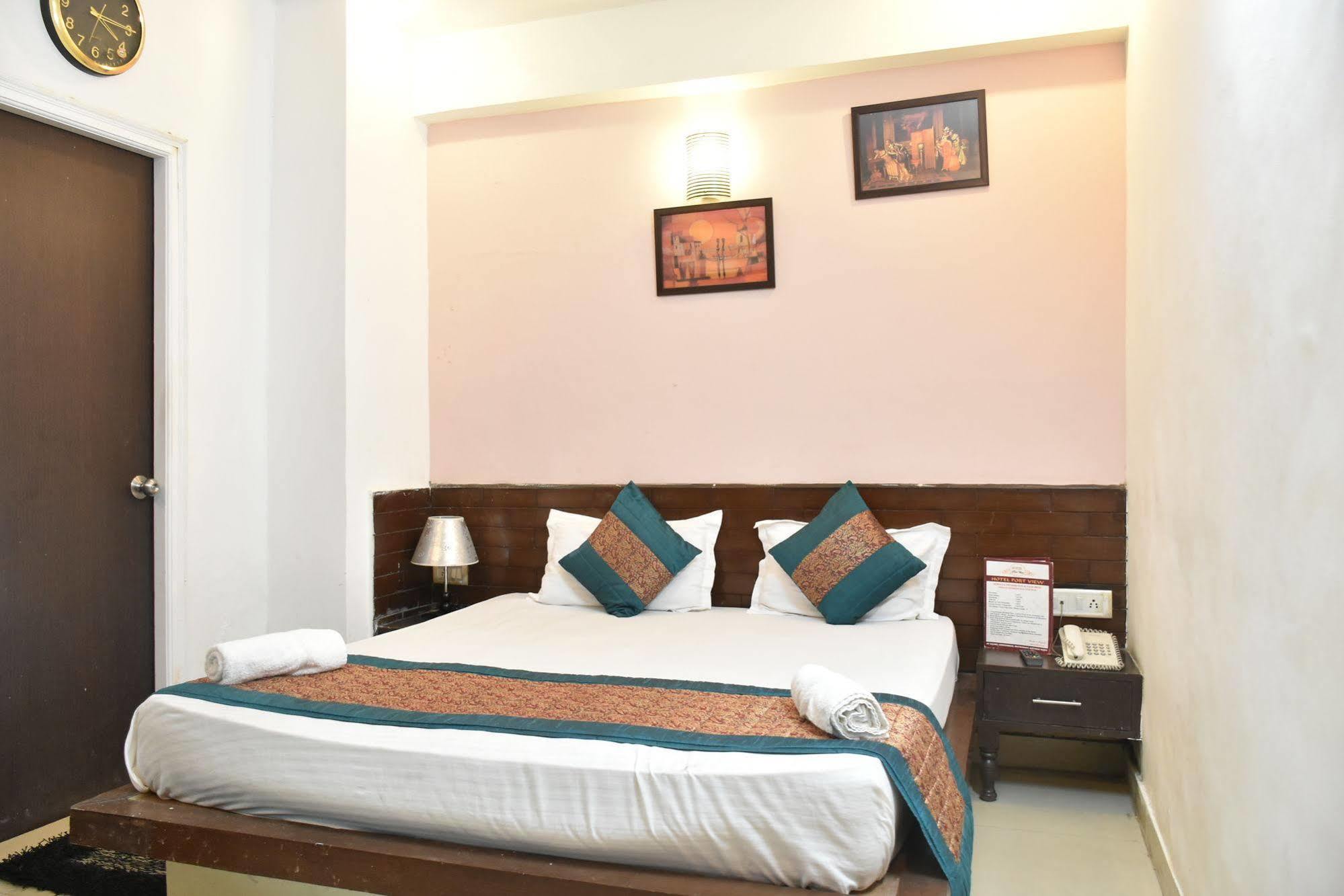 Airport Hotel Port View New Delhi Eksteriør bilde